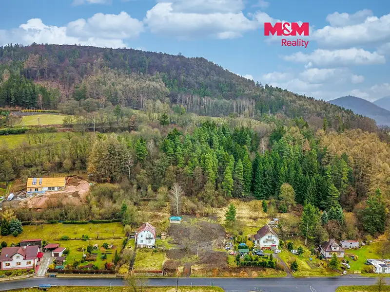 Prodej stavebního pozemku 1543 m², Perštejn – náhled fotky 1