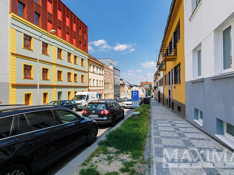 Pronájem bytu 2+kk, 45 m² (22 z 24)