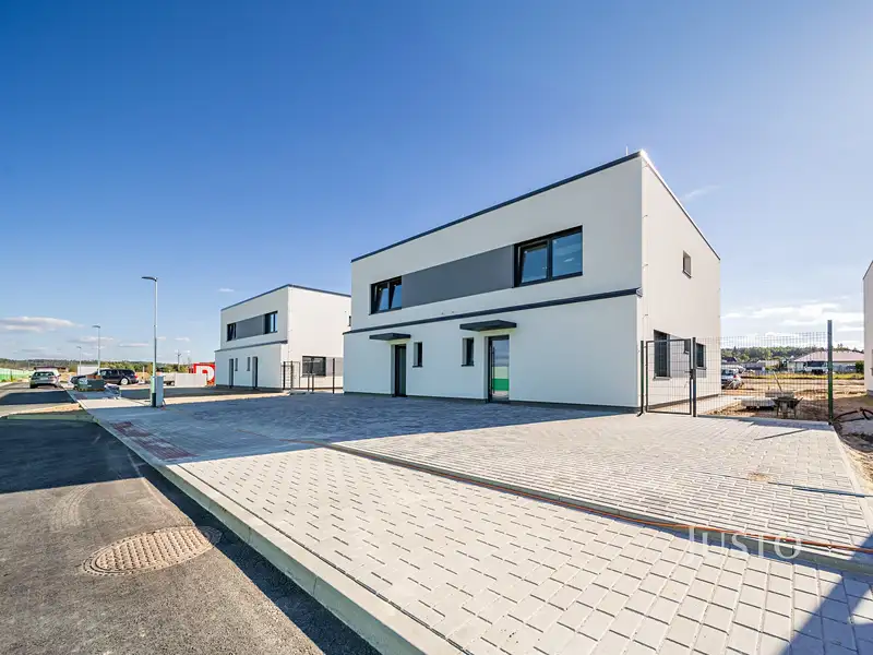 Prodej rodinného domu 123 m², pozemek 387 m², Včelná – náhled fotky 1