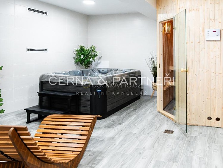 Pronájem komerčního prostoru, 105 m² (4 z 15)