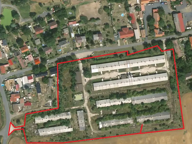 Prodej zemědělského objektu 7200 m², Postoloprty – náhled fotky 2