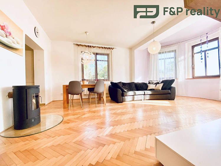 Pronájem bytu 4+1, 103 m² (7 z 21)