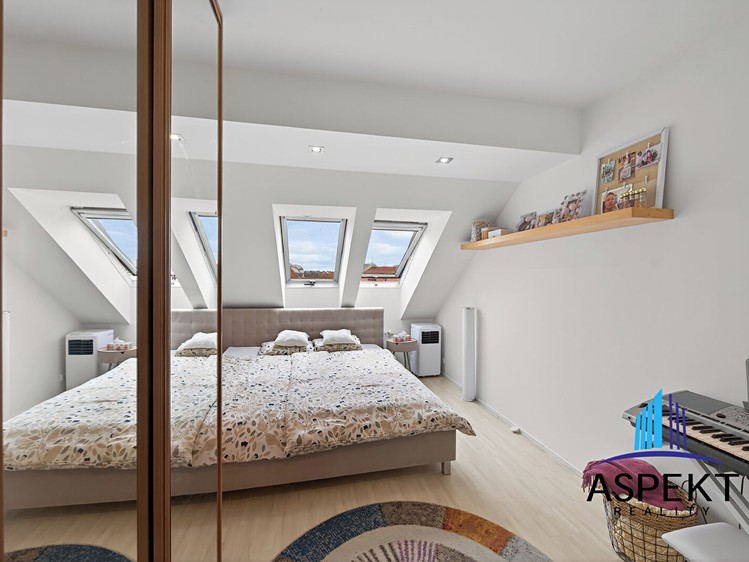Prodej bytu 4+kk, 94 m² (6 z 19)
