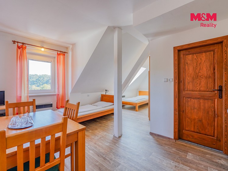 Комерційне приміщення на продаж, 879 м² (25 з 30)