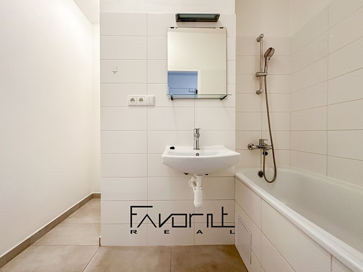 Prodej bytu 1+1, 38 m² (3 z 7)