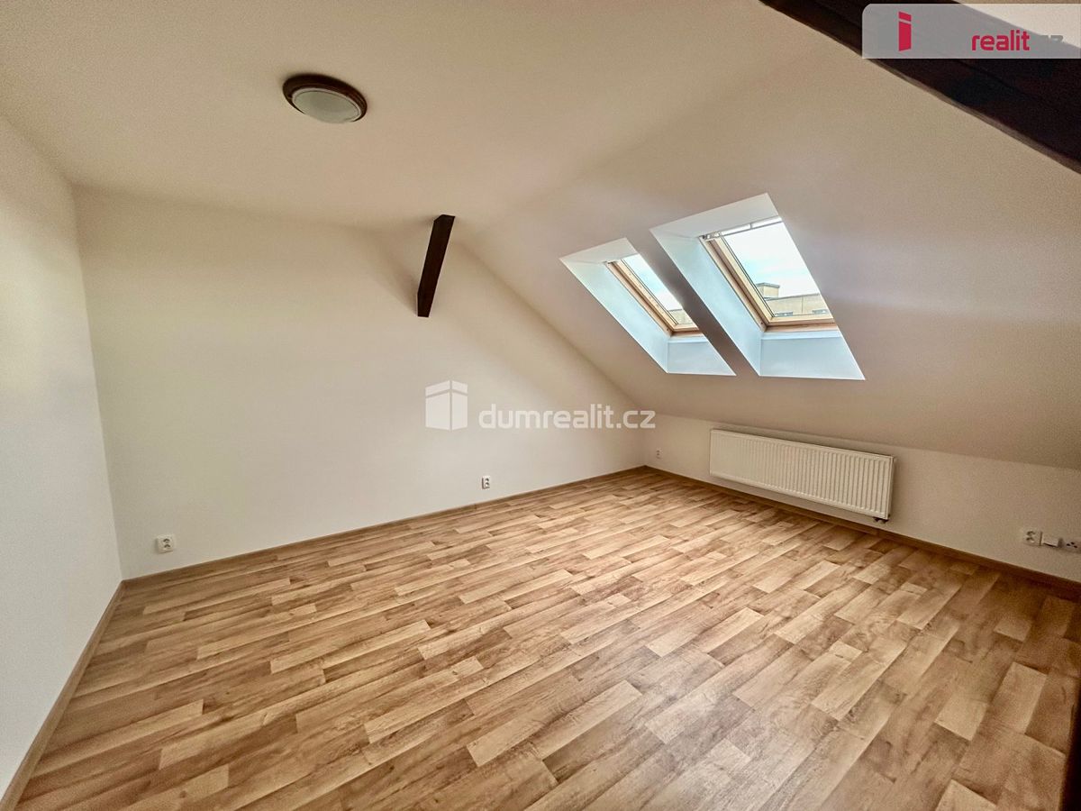 Pronájem bytu 2+kk 55 m², Kolín – fotka 1 z 3