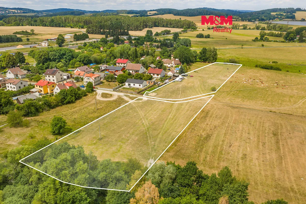 Prodej stavebního pozemku 11235 m²