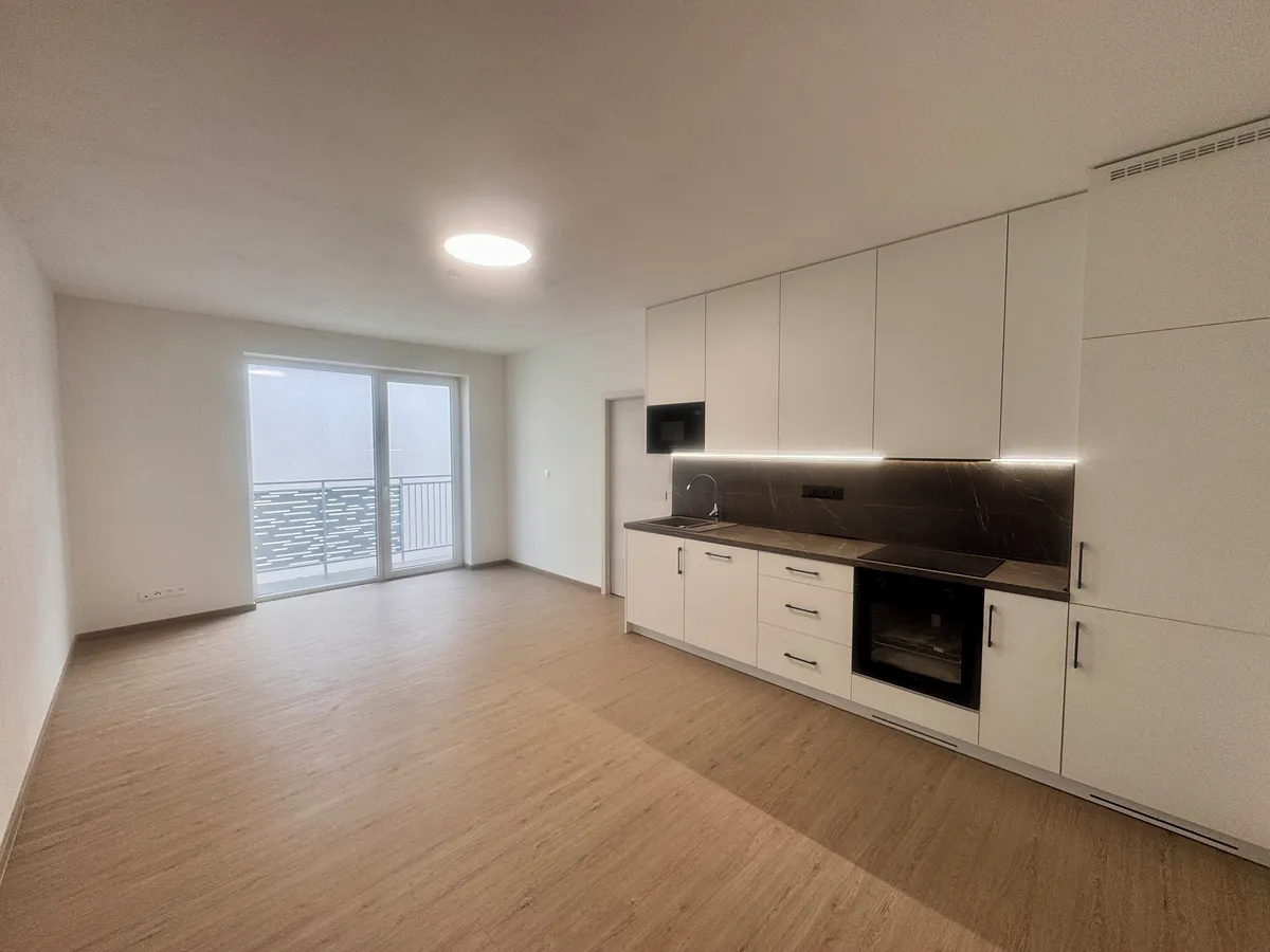 Pronájem bytu 1+kk 34 m²