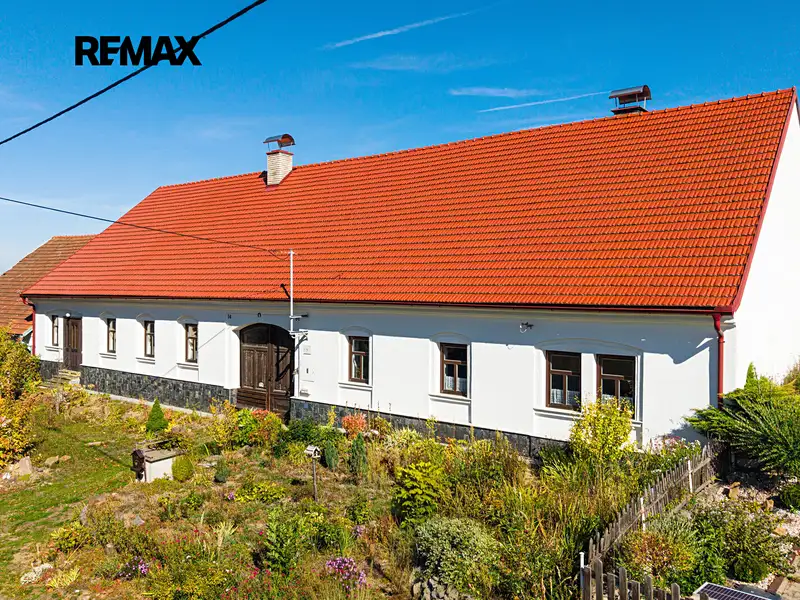 Prodej chalupy 330 m², pozemek 1643 m², Sklené nad Oslavou – náhled fotky 1