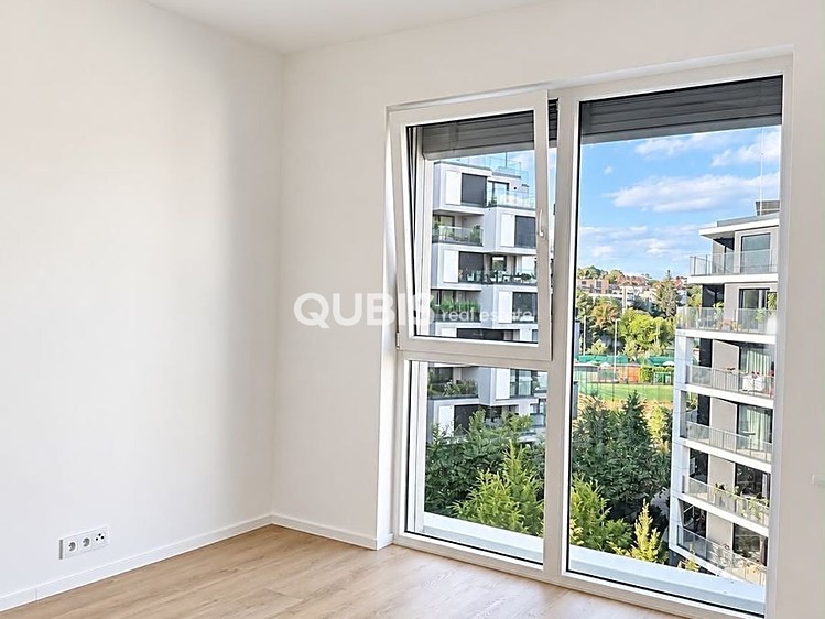 Pronájem bytu 3+kk, 119 m² (3 z 18)