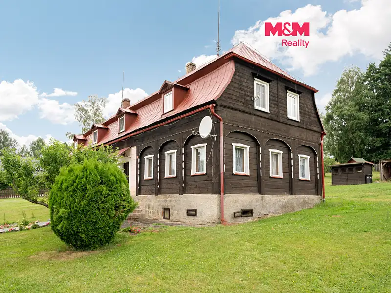 Prodej rodinného domu 280 m², pozemek 4008 m², Doubice – náhled fotky 1