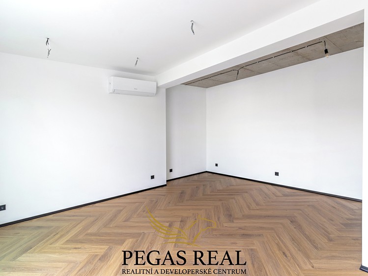 Prodej bytu 2+kk, 51 m² (8 z 14)