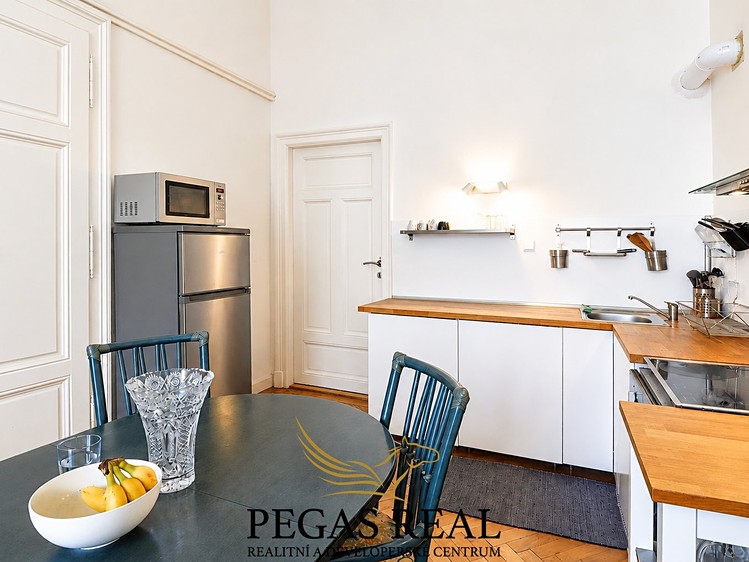 Квартира 3+kk в оренду, 120 м² (7 з 17)