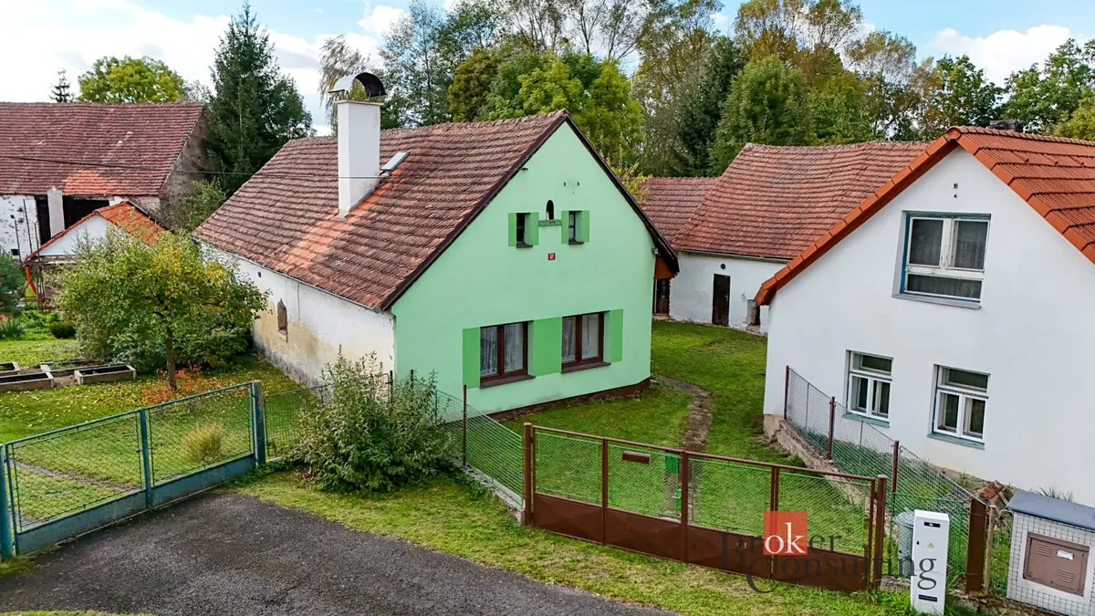 Prodej rodinného domu 188 m², pozemek 2122 m²