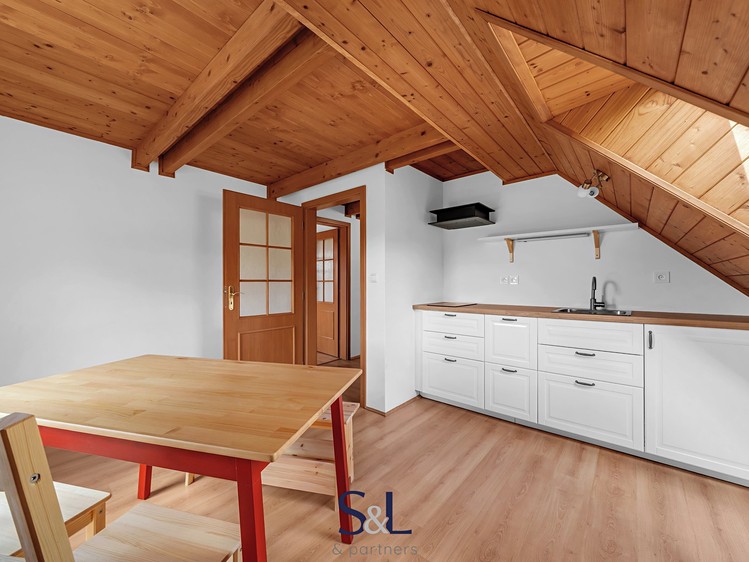 Комерційне приміщення на продаж, 200 м² (54 з 92)