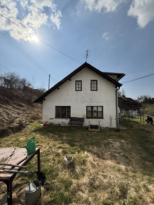 Dražba rodinného domu 236 m², pozemek 870 m², Žďárek – fotka 1 z 3