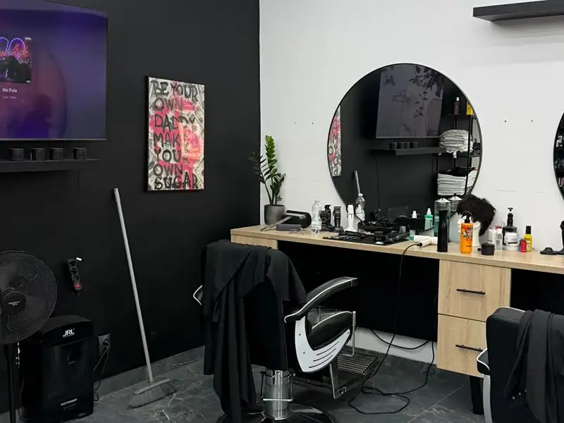 Pronájem obchodního prostoru 120 m², Praha – náhled fotky 1