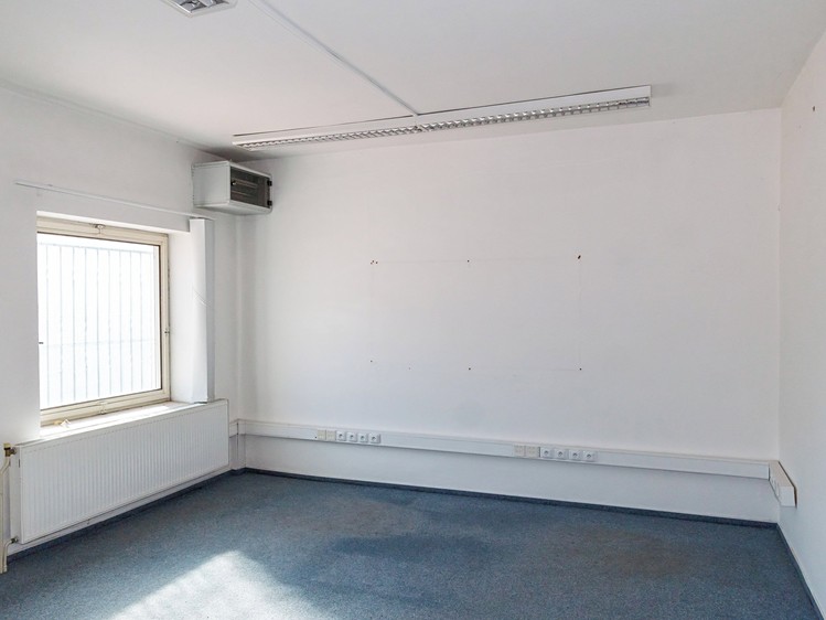 Gewerbefläche zum Kauf, 836 m² (60 von 64)
