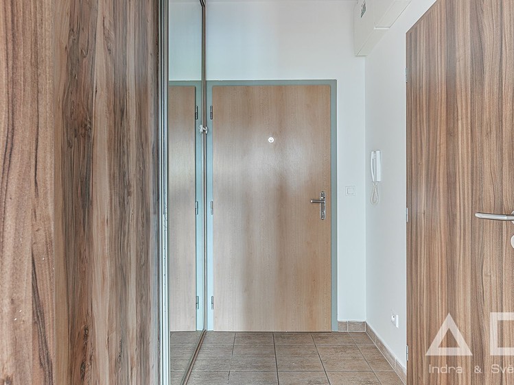 Prodej bytu 1+kk, 35 m² (7 z 18)