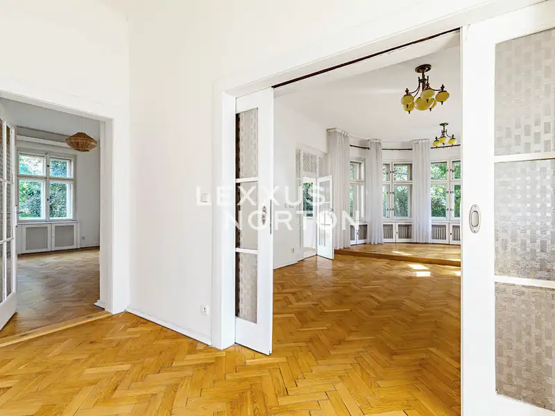 Prodej bytu 6 pokojů a více 228 m², Praha – náhled fotky 2