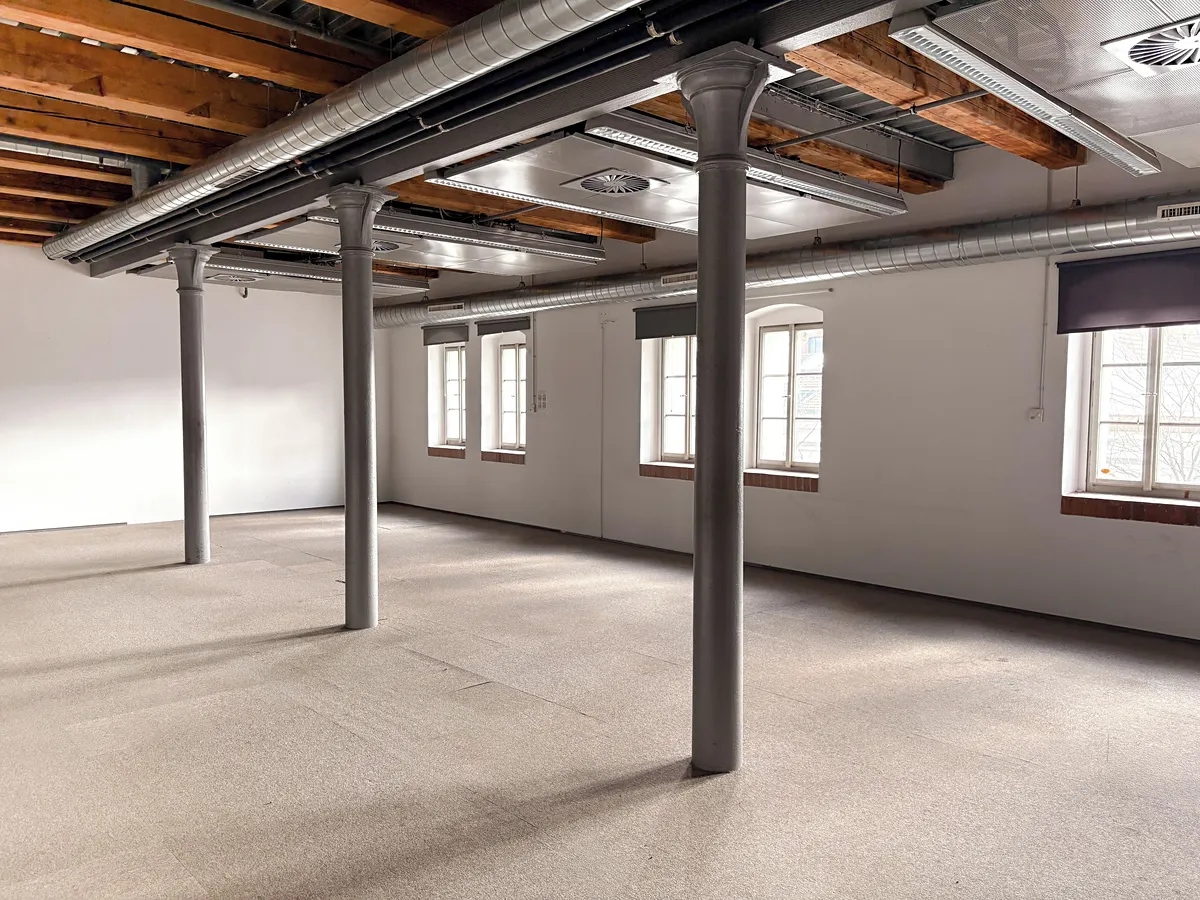 Pronájem kanceláře 81 m²