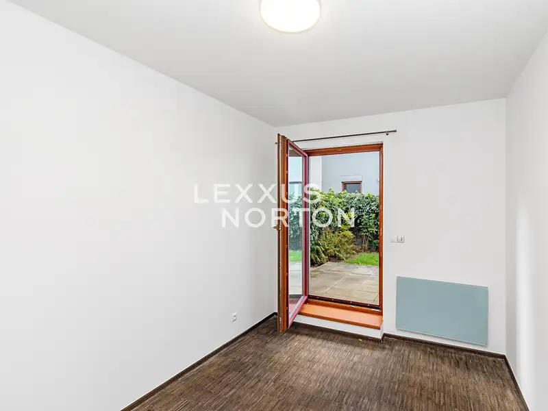 Pronájem bytu 2+kk 54 m², Praha – náhled fotky 3