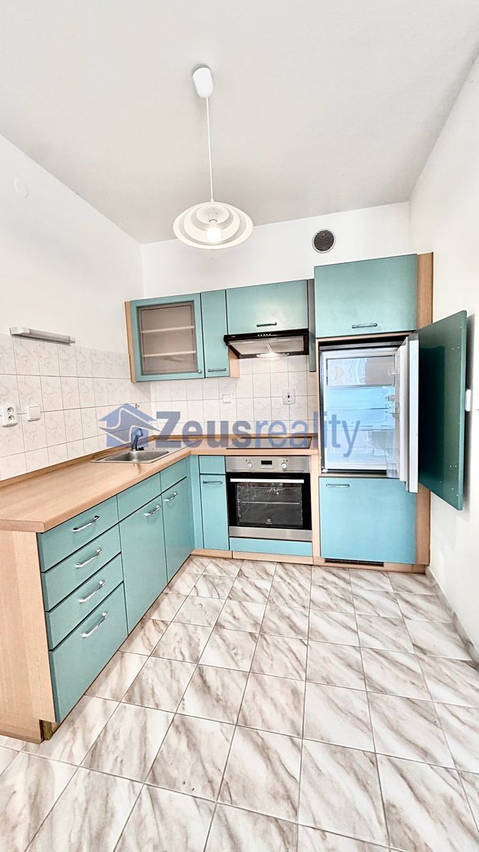 Pronájem bytu 1+kk 39 m², Praha – fotka 1 z 3