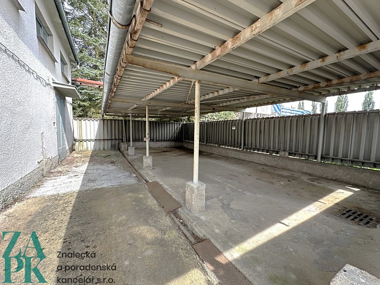Pronájem komerčního prostoru, 350 m² (2 z 14)