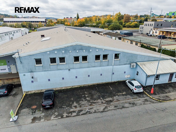 Pronájem komerčního prostoru, 338 m² (22 z 24)