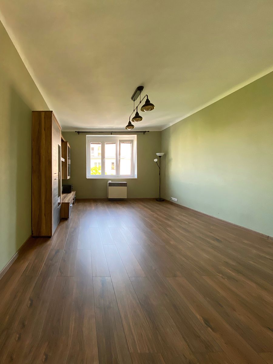 Pronájem bytu 1+kk 35 m², Praha – fotka 1 z 3