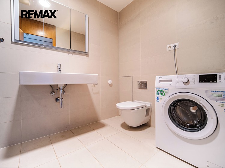 Квартира 1+kk в оренду, 44 м² (7 з 17)