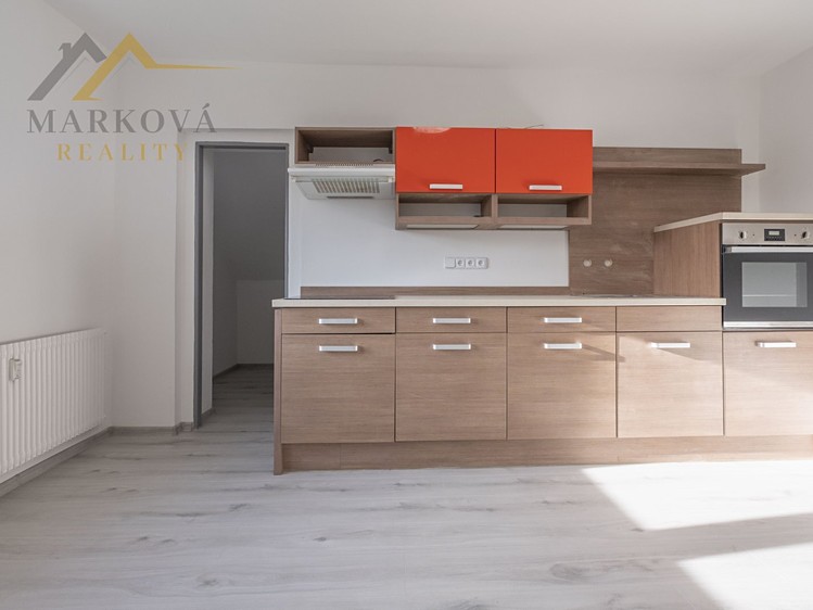 Квартира 4+kk в оренду, 86 м² (17 з 23)