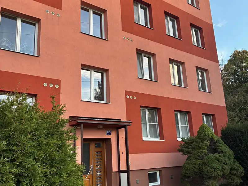 Prodej bytu 3+1 60 m², Vsetín – náhled fotky 1