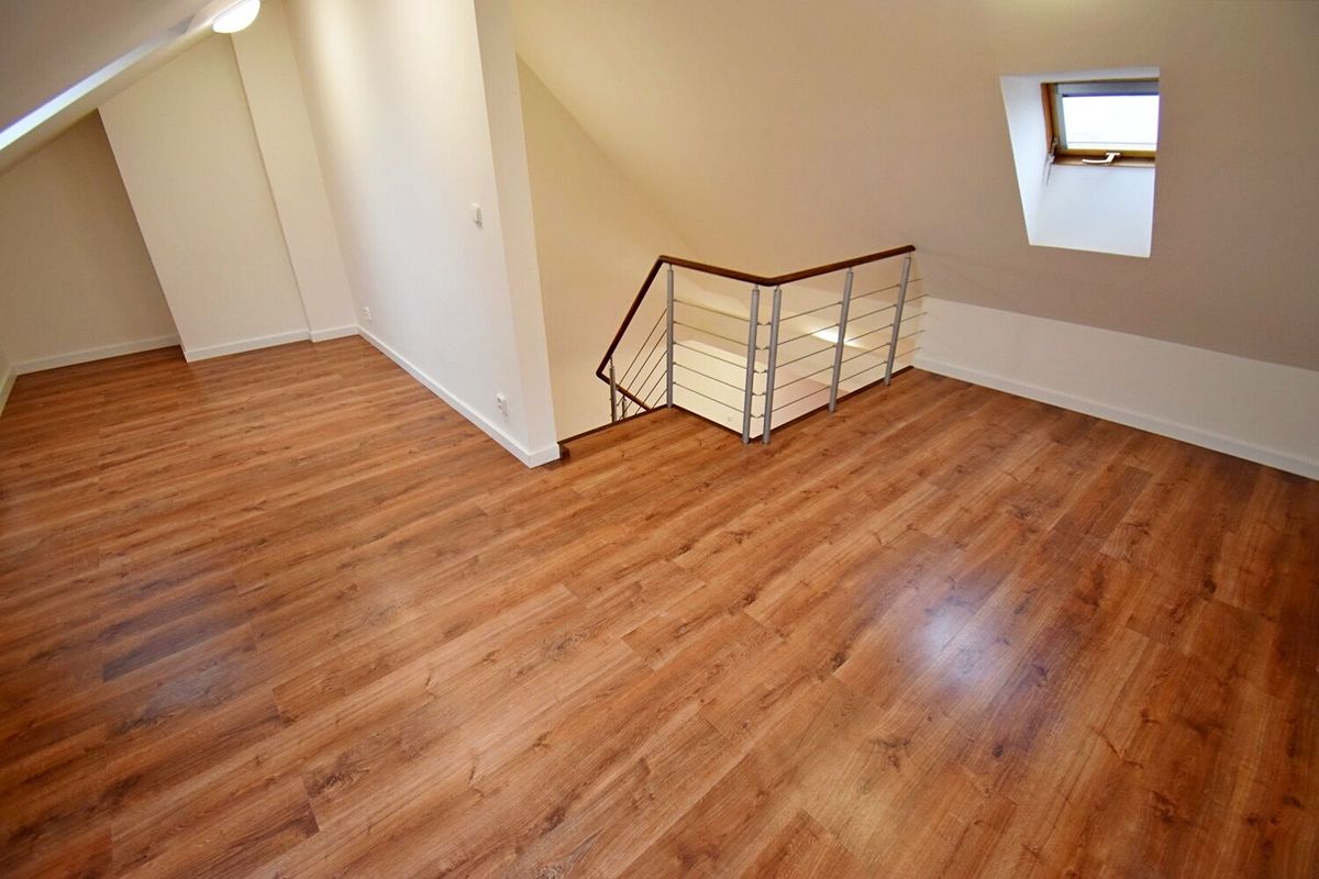 Pronájem bytu 3+kk 100 m² – fotografie 4
