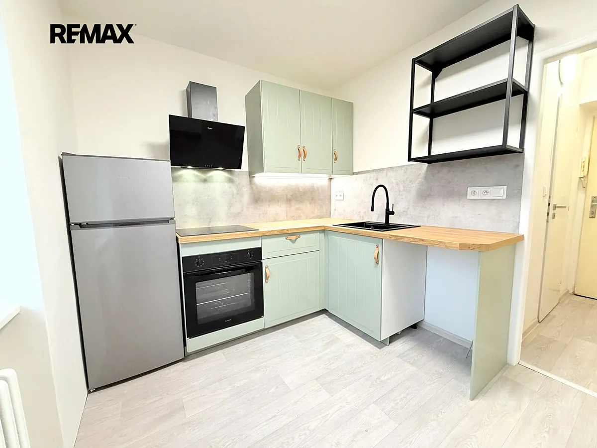 Pronájem bytu 1+1 30 m²