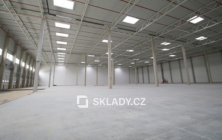Комерційне приміщення в оренду, 5 800 м² (3 з 8)