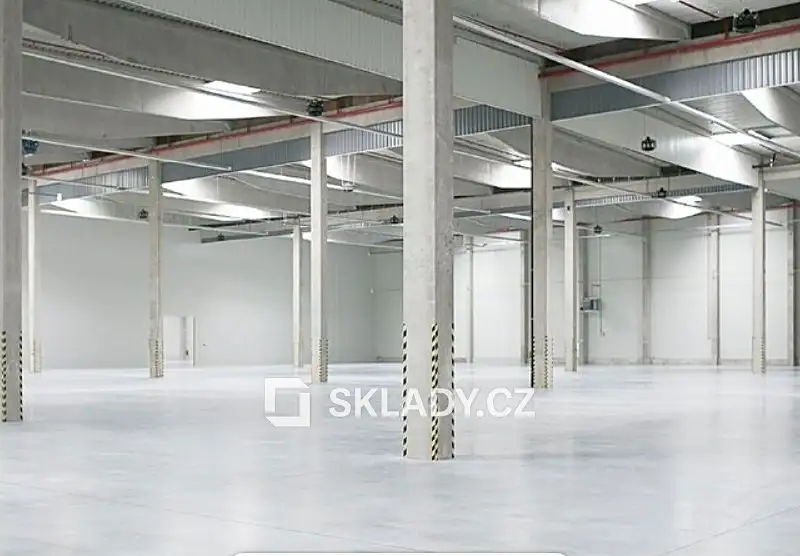 Pronájem skladového prostoru 5000 m², Stříbro – náhled fotky 1