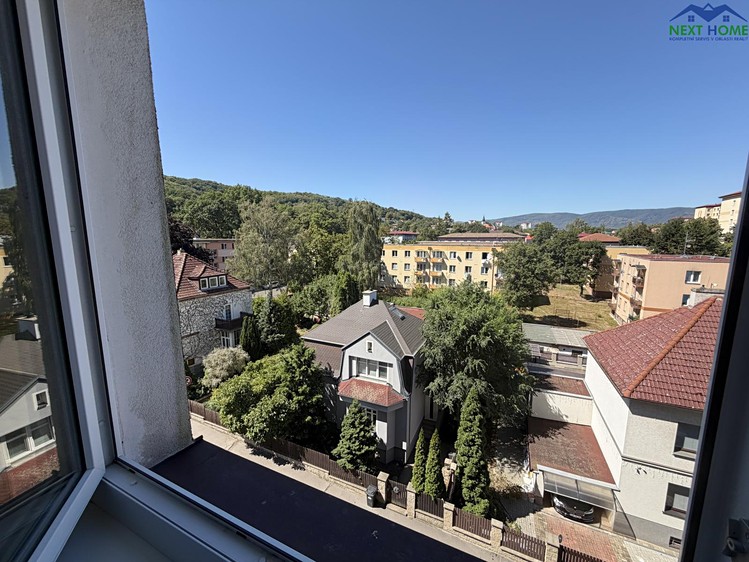 Pronájem bytu 2+1, 64 m² (23 z 31)