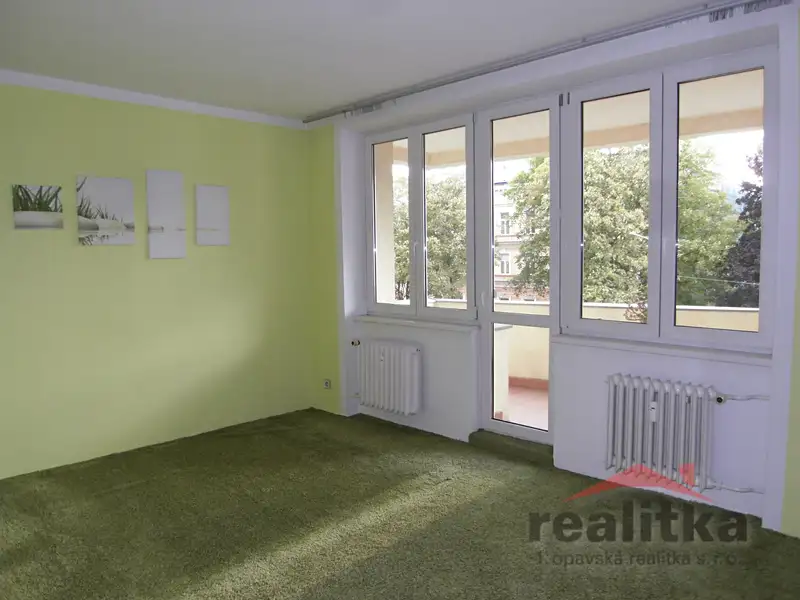 Pronájem bytu 2+1 80 m², Opava – náhled fotky 3