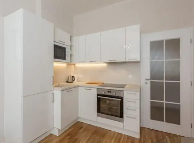 Pronájem bytu 2+kk 48 m², Praha – náhled fotky 3