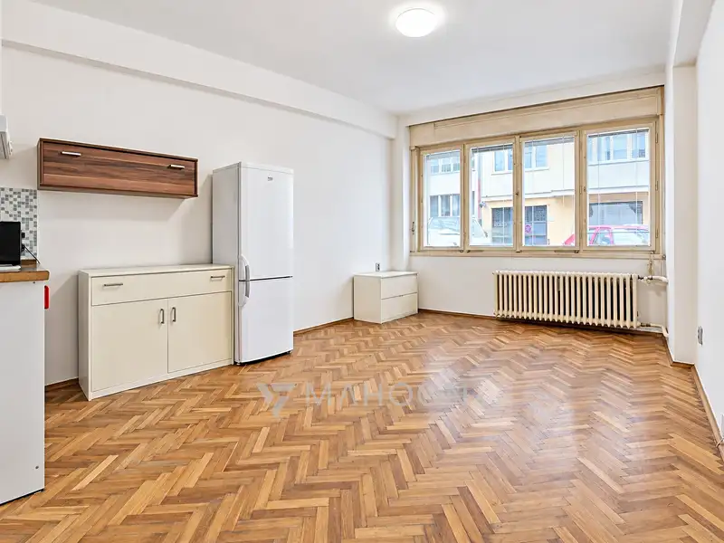 Pronájem bytu 1+kk 30 m², Praha – náhled fotky 2