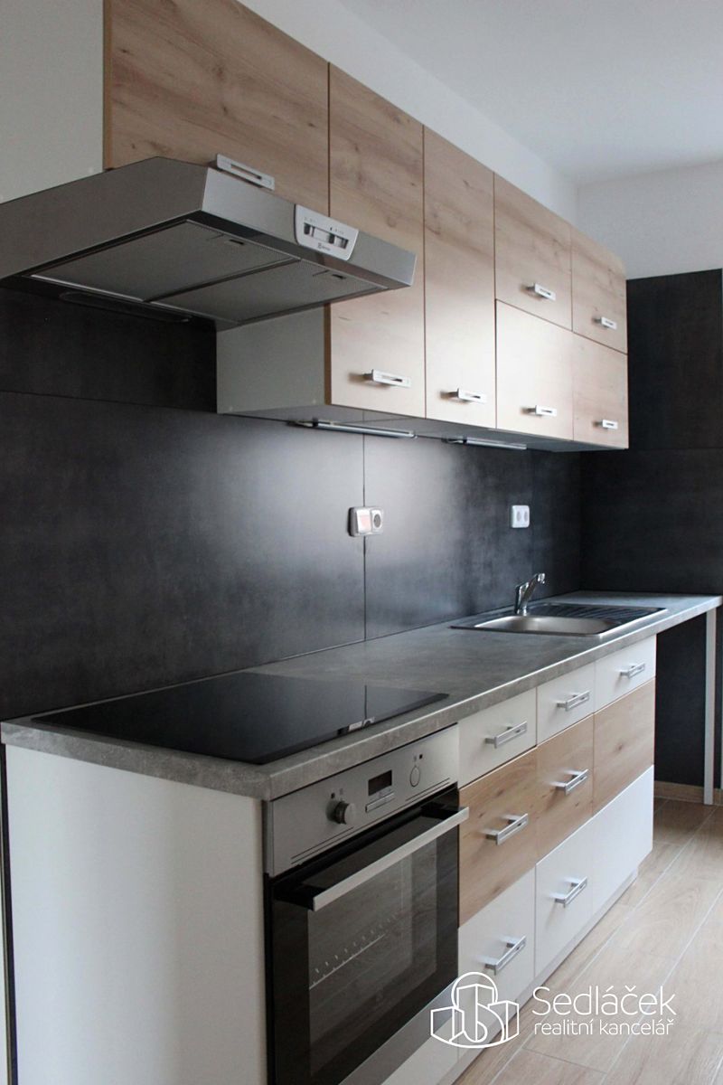 Pronájem bytu 2+1 58 m², Sokolov – fotka 1 z 3