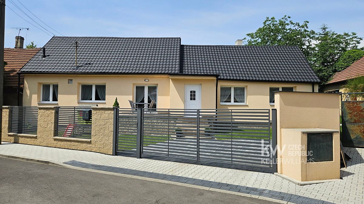 Prodej rodinného domu 93 m², pozemek 285 m², Unhošť – fotka 1 z 3