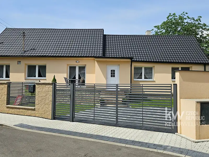 Prodej rodinného domu 93 m², pozemek 285 m², Unhošť – náhled fotky 1