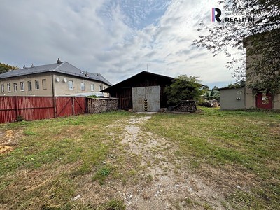 Prodej skladového prostoru 1 585 m²