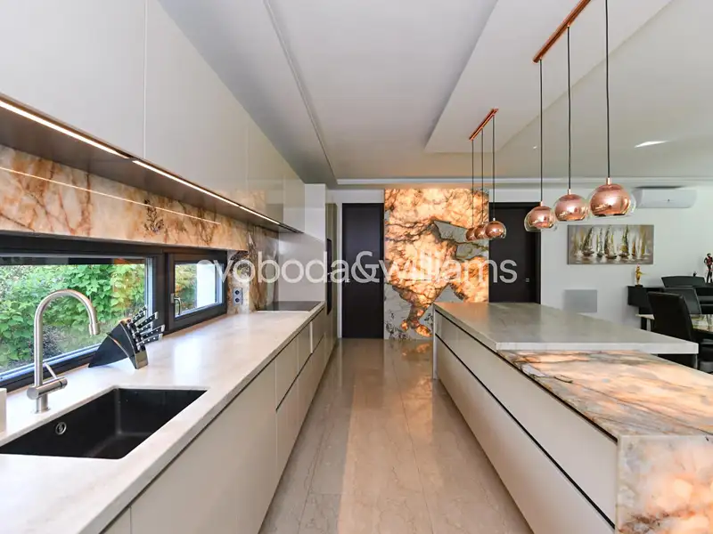 Prodej rodinného domu 213 m², pozemek 1693 m², Vráž – náhled fotky 3