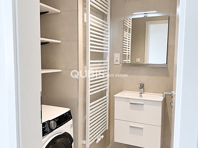 Pronájem bytu 3+kk, 119 m² (11 z 18)