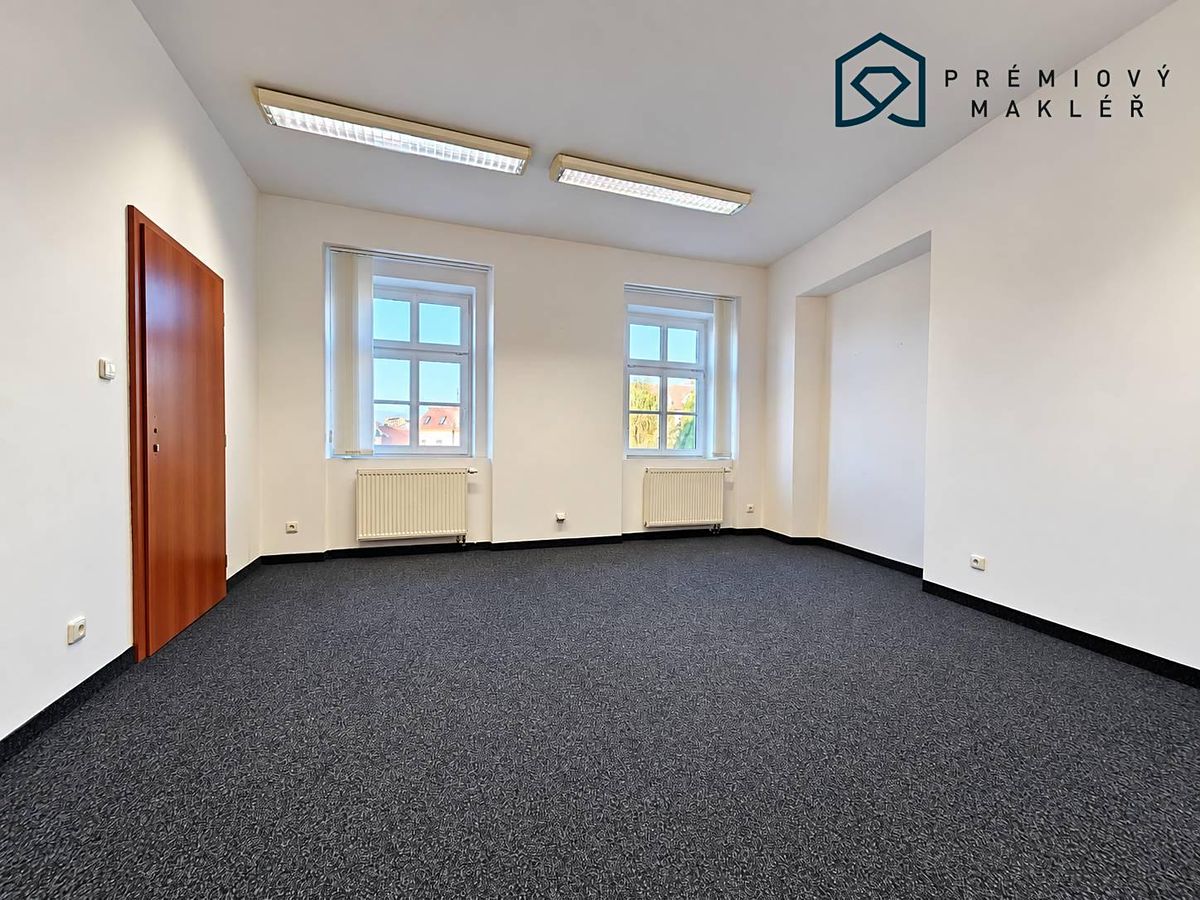 Pronájem kanceláře 35 m², Litvínov – fotka 1 z 3