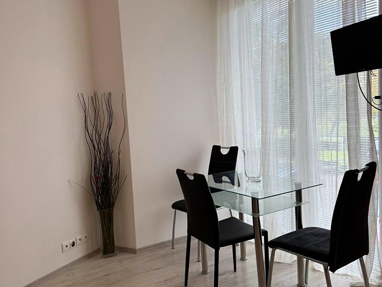 The 2+kk flat for rent, 65 m² (2 of 8)