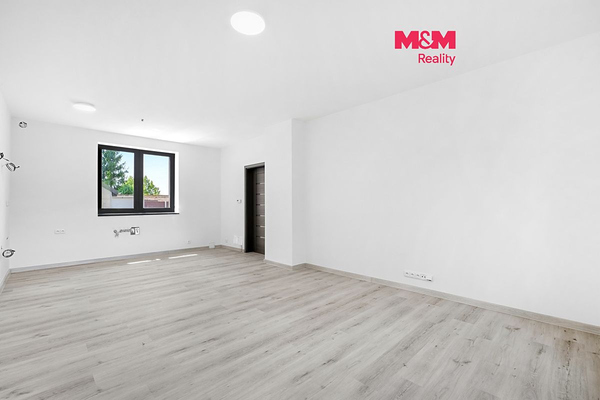 Prodej rodinného domu 110 m², pozemek 350 m², Kostelec nad Labem – fotka 1 z 3